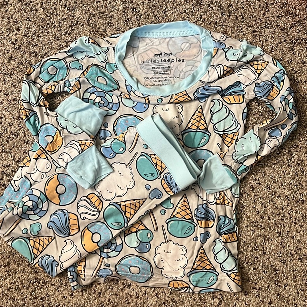 Like new Little Sleepies toddler Pjs